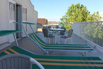 Sundeck