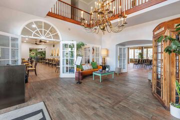 Hotel Interior 12 of 42