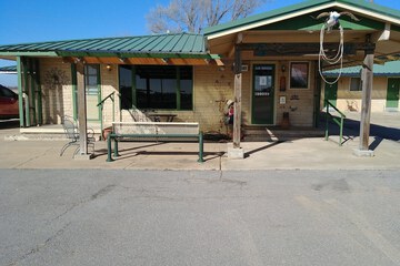 Cactus Inn