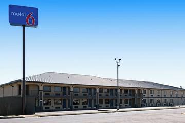 Motel 6 Prattville AL