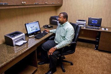 Business Center 45 of 45