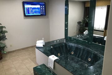 Jetted tub