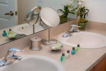 Bathroom amenities
