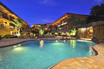 Coconut Cove All-Suite Hotel