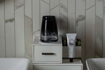 Bathroom amenities