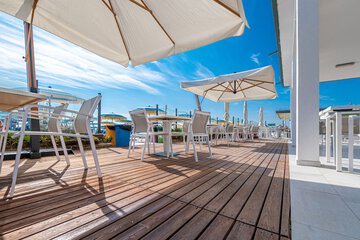 Beach bar