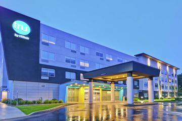 Tru by Hilton Middletown