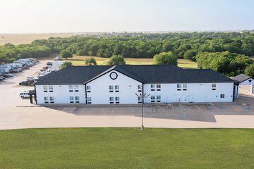 Atria Hotel and RV McGregor