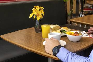 Breakfast area