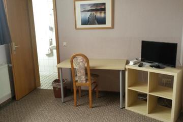 Photo 10
