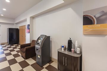 Breakfast/Coffee Service 33 of 34