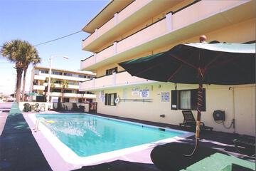 Happy Holiday Motel