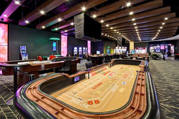 Entertainment 65 of 69