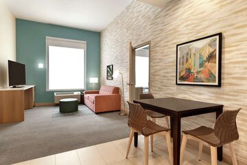 Room 52 of 62