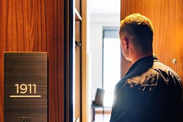 Ballroom/Hall 75 of 90