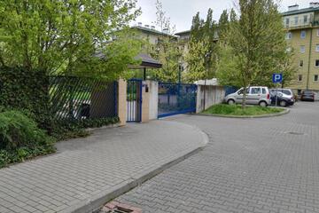 Photo 33
