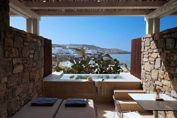 Private pool