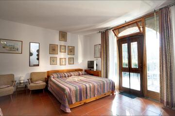Photo 35