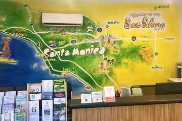 Check-in/check-out kiosk