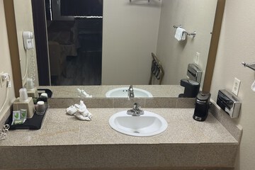 Bathroom sink