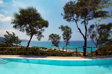 Infinity pool