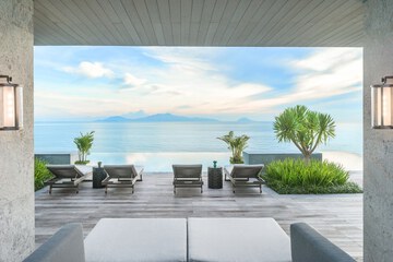 Infinity pool
