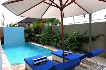 Private pool