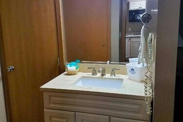 Bathroom sink