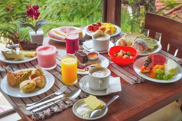 Breakfast meal