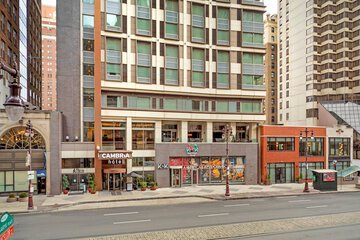 Cambria Hotel Philadelphia Downtown - Center City