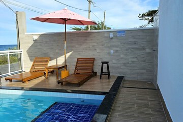 Pool waterfall