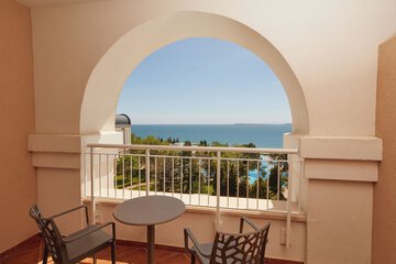 Beach/ocean view