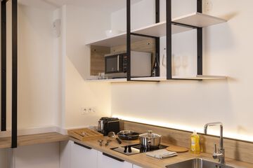 Private kitchenette