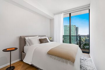 Room 41 of 80