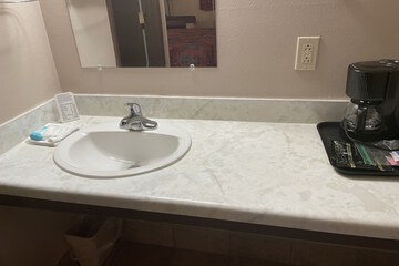 Room 9 of 11