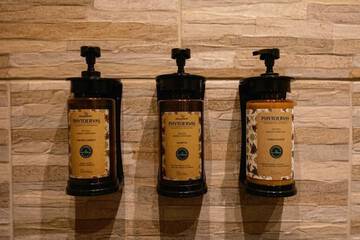 Bathroom amenities