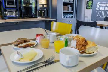 Breakfast meal