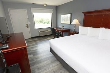 Room 16 of 33