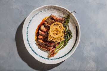 Dining 85 of 102