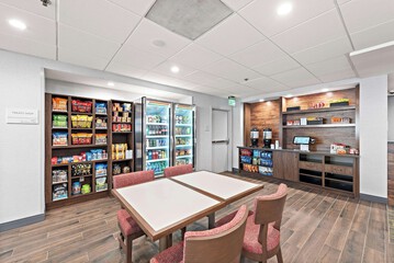 Snack bar