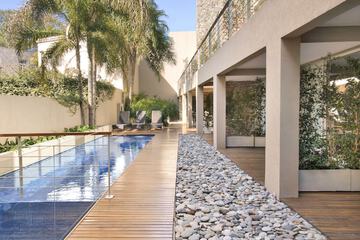 Pool waterfall