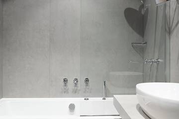 Jetted tub