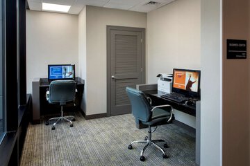 Business Center 33 of 34