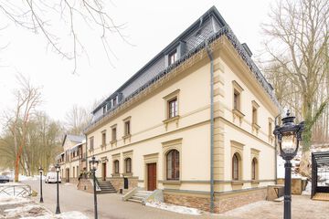 Front of property - evening/night