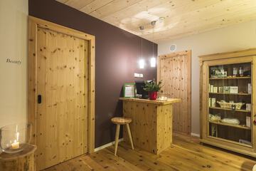 Spa reception