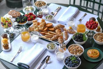 Breakfast meal