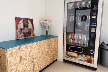 Vending machine