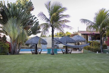 Pool waterfall