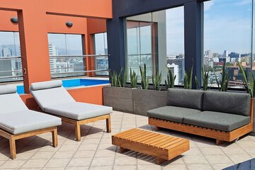 Rooftop pool
