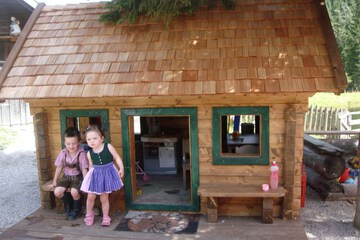 Children's play area - outdoor